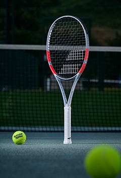 【美品】 Babolat PURE AERO 2本 テニスラケット Amazon | Babolat Pure Aero Rafa ジュニア 26 テニスラケット