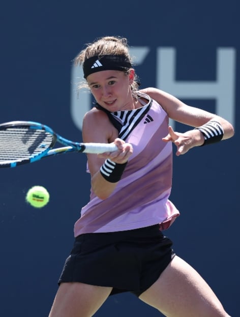 Babolat sales tennis players